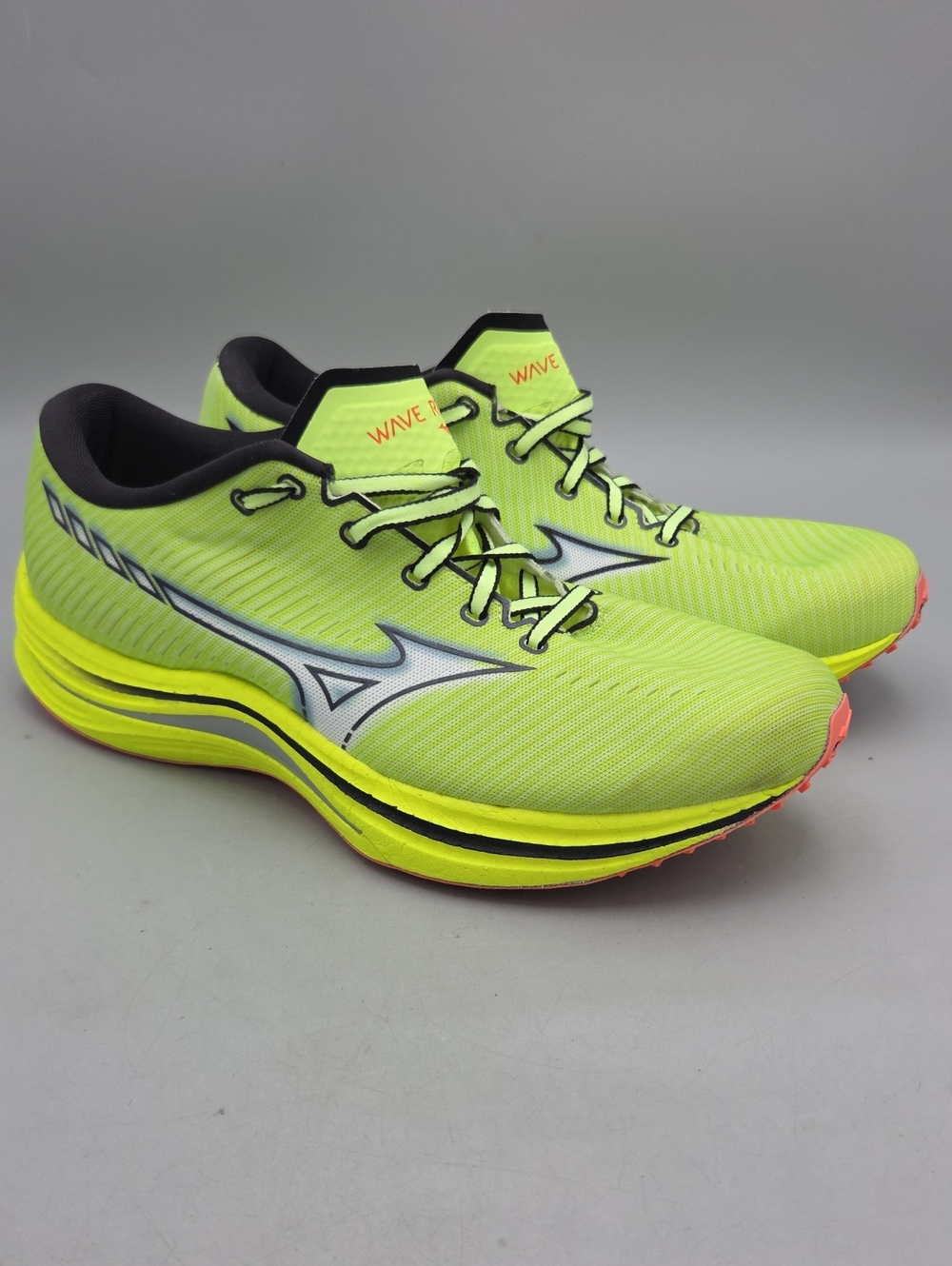 Mizuno Wave Rebellion running shoes Men 9